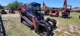 Custom-Wrapped Kubota SVL75-3HFWC