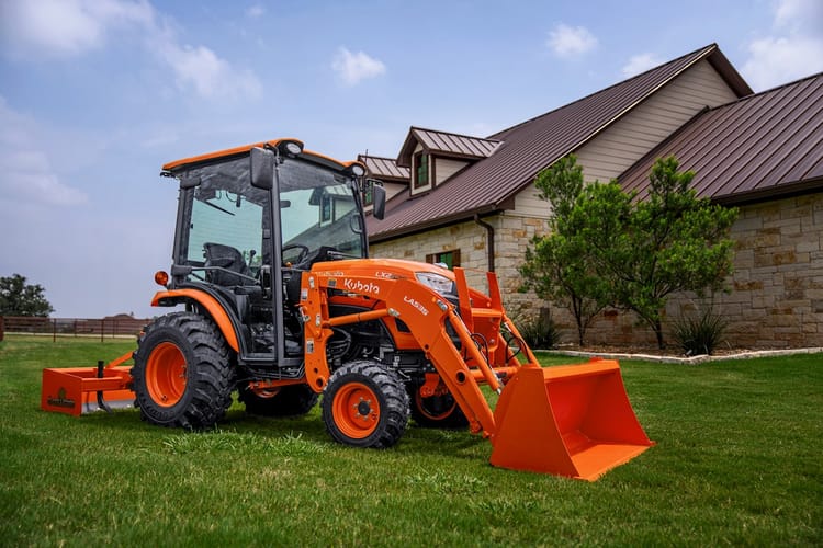 Kubota LX2620 w/ Cab