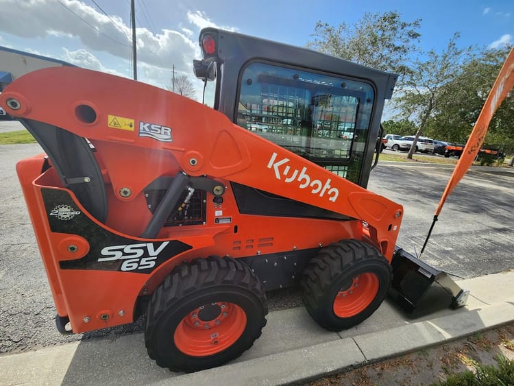 Kubota SSV65HFRC