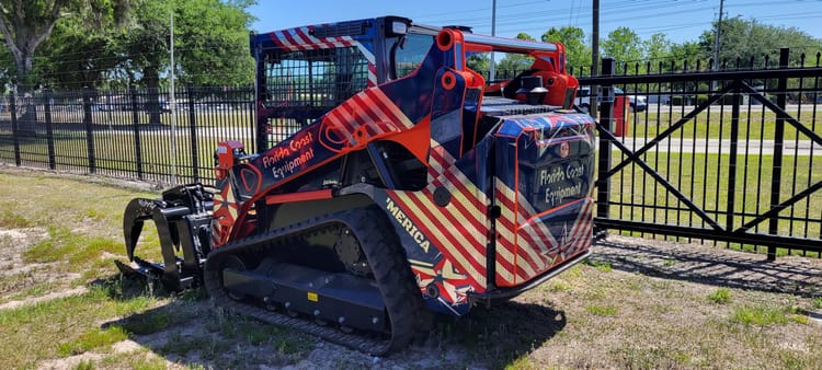 Custom-Wrapped Kubota SVL75-3HFWC