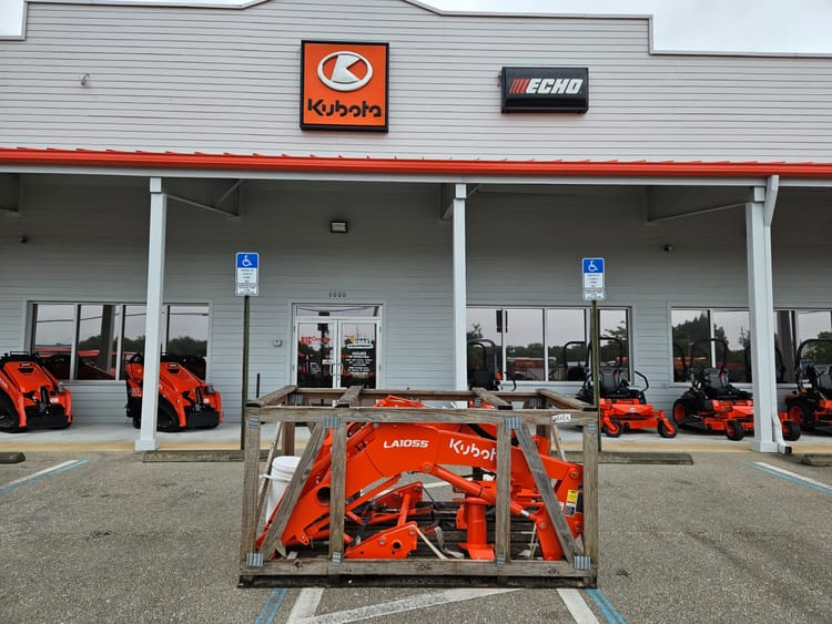 Kubota  LA1055 – C6342 – CRATED