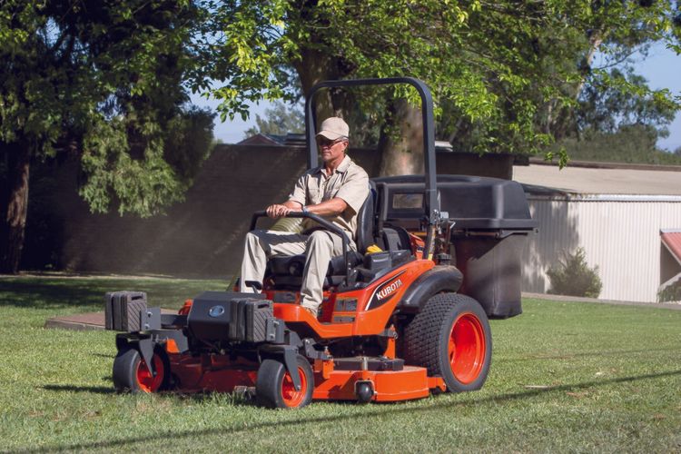 New Kubota ZD1211-60 Zero-Turn Mower